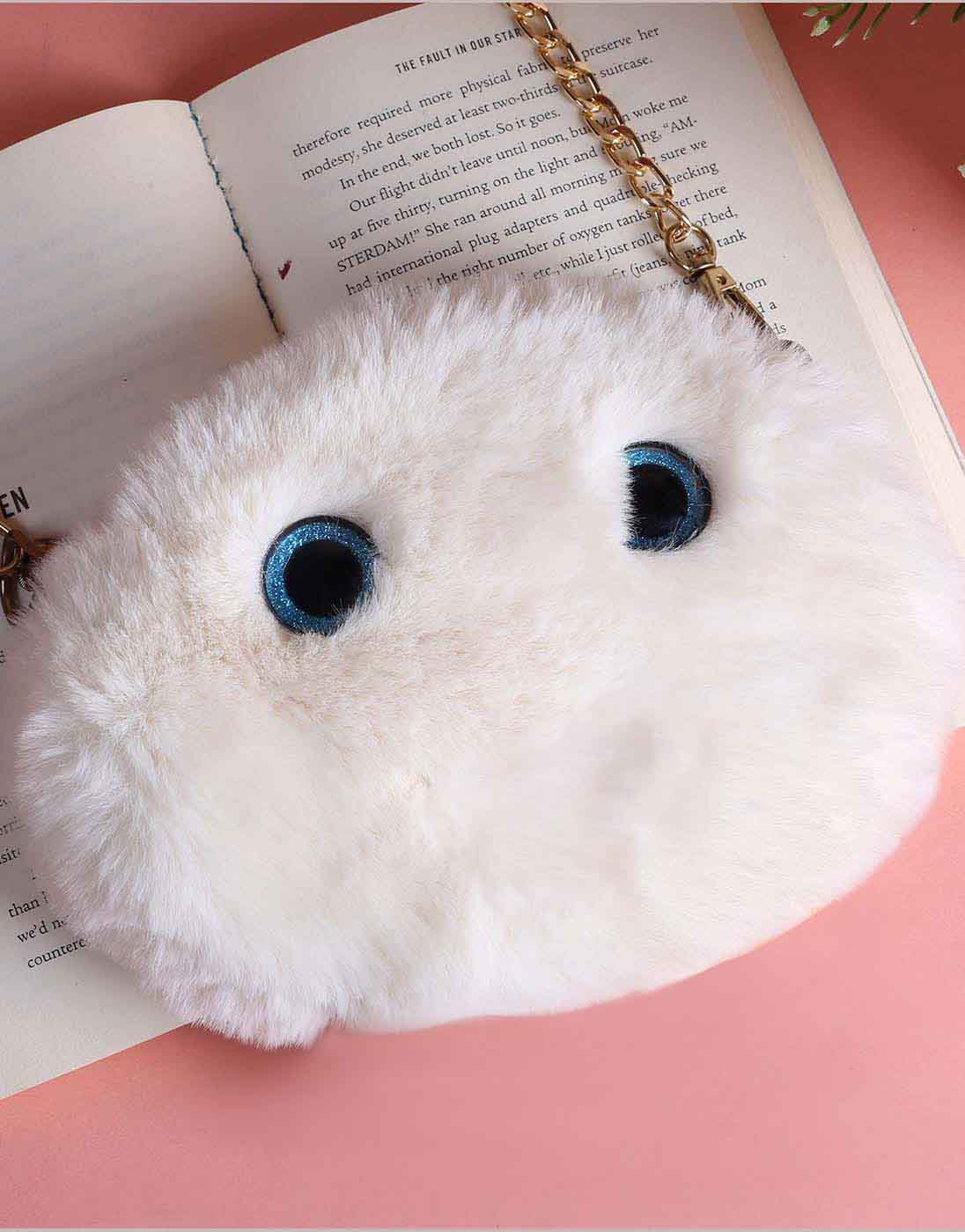 White Fluffy Pouch Bag